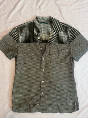 Perry Ellis Short Sleeve Button Up Shirt Sz Medium 100% Cotton